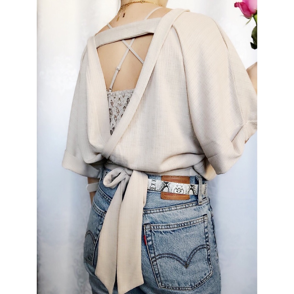 Last 1✨🆕Merci Nude Deep V Kimono Wrap Top - Picture 3 of 8